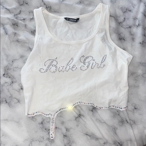 Crop white bedazzled shirt